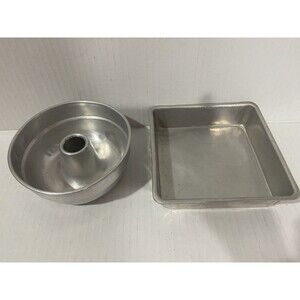 Vintage Aluminum Toy Bundt Cake + Square Baking Pan 5” Child’s Kitchen Play
